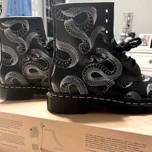 Dr. Martens 1460 Wild Serpent Print